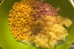Příprava receptu Celerový salát s ananasem, krok 3