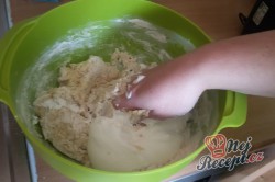 Příprava receptu Plněné moravské koláče s pořádnou dávkou povidel, krok 3