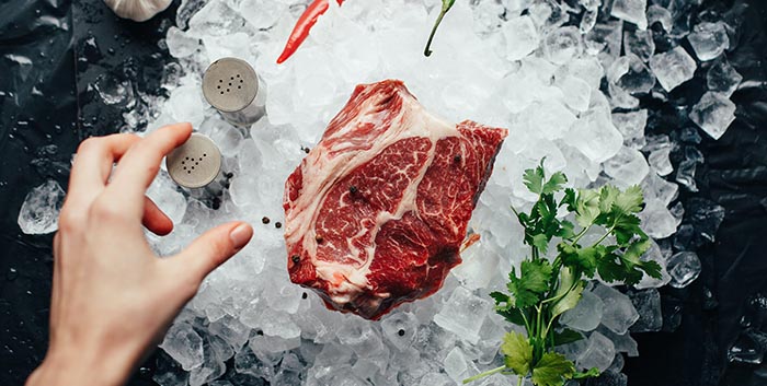 Příprava receptu Jak správně zamrazit maso: Jak dlouho vám vydrží maso od řezníka a balené maso z obchodu?, krok 1