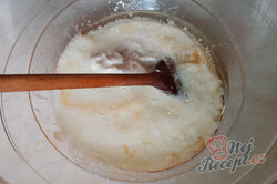 Příprava receptu Šťavnatá jogurtová bábovka s jablky, krok 1