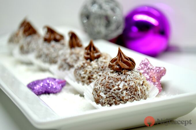 Recept Zázračné vánoční kokosové kuličky s čokoládou. Nepečené a hotové za půl hodiny.