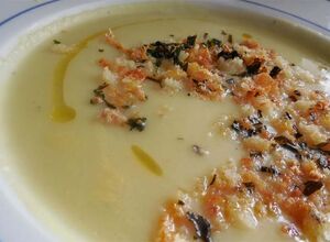 Recept Krémová květáková polévka s pangrattou
