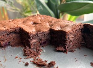 Recept Na povrchu křupavé a uvnitř šťavnaté - Brownies s borůvkami