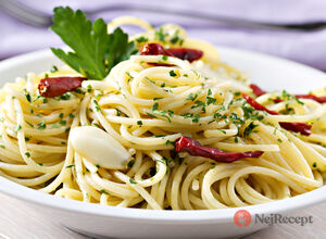 Recept Minutkové špagety aglio e olio: italská klasika během 20 minut