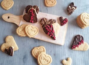 Recept Medovo-skořicové sušenky ve tvaru srdíček jako valentýnské potěšení