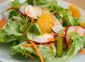 Recept Jarní salát (plný vitamínů) s pomerančem