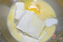 Příprava receptu Cheesecake z vaječného likéru, krok 4