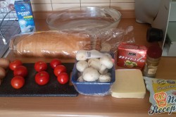 Příprava receptu Prokládaný toust s rajčaty a sýrem, přelitý smetanovou zálivkou, krok 1