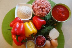 Příprava receptu Plněná paprika v rajčatové omáčce, krok 1