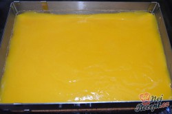 Příprava receptu Svěží pomerančový zákusek se šlehačkou, krok 6