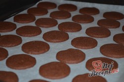 Příprava receptu Křehké kakaové sušenky s kvalitním máslovým krémem, krok 4