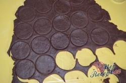 Příprava receptu Křehké kakaové sušenky s kvalitním máslovým krémem, krok 3