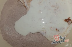 Příprava receptu Super rychlý koláč z kyselého mléka a bez vajíčka, krok 1