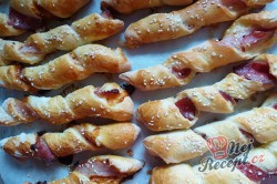 Příprava receptu Vynikající párty TWISTER tyčinky se slaninou a sýrem, krok 4