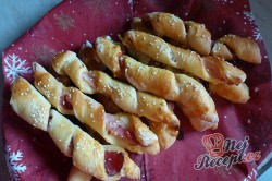Příprava receptu Vynikající párty TWISTER tyčinky se slaninou a sýrem, krok 5