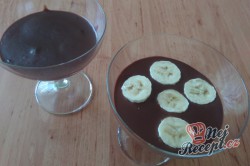 Příprava receptu Panna Cotta z hořké čokolády s banánem, krok 1