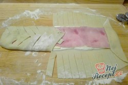 Příprava receptu Jednoduchý proplétaný chlebíček na sladko nebo na slano, krok 3