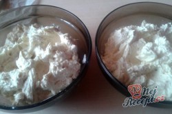 Příprava receptu Ořechově-višňové řezy - FOTOPOSTUP, krok 12