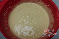 Příprava receptu Jogurtový koláč s broskvemi, krok 2