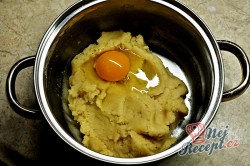 Příprava receptu Famózní koláč velehory s vanilkovým pudinkem, krok 2
