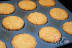 Příprava receptu Malé tiramisu cupcakes, krok 2