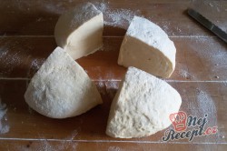 Příprava receptu Pita chlebíček se sýrem a jogurtem, krok 3
