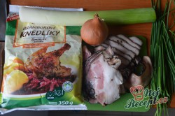 Příprava receptu Bramborové placičky se slaninou a pórkem, krok 1