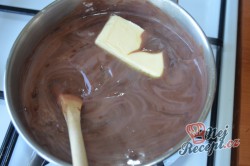 Příprava receptu Pokušení z čokolády s banány, krok 8