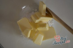 Příprava receptu Vanilková kolečka lepená marmeládou, krok 2