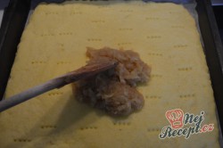 Příprava receptu Jablečný koláč se sněhovou peřinkou, krok 6