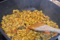 Příprava receptu Čínské nudle s kuřecím masem připravené za 15 minut, krok 1