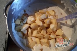 Příprava receptu Hrnkový jablečný koláček našich babiček, krok 5