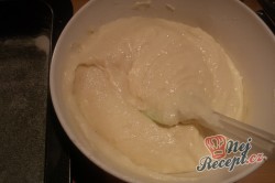 Příprava receptu Levný jogurtový koláček z jednoho vajíčka, krok 3