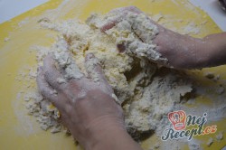 Příprava receptu Křupavé vanilkové rohlíčky, krok 1