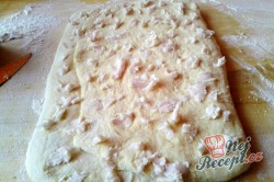 Příprava receptu Kynuté sádlové šátečky s vanilkou a ořechy - FOTOPOSTUP, krok 7