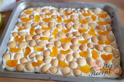 Příprava receptu Dokonalý studený dort s krémem ovocem a želé, krok 2