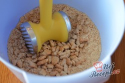Příprava receptu Meruňkovo-jogurtový dort BEZ PEČENÍ, krok 1