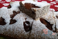 Makový koláč se švestkami - hrnkový recept, krok 11