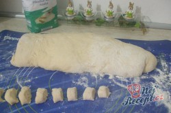 Příprava receptu Dukátové buchtičky se žloutkově vanilkovým krémem, krok 2