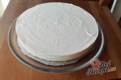 Příprava receptu Cheesecake bez pečení s bílou čokoládou a jahodami, krok 1