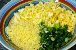 Příprava receptu Výborné karbanátky se sýrem a vajíčkem, krok 1