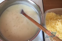 Příprava receptu Těstoviny s kuřecím masem a sýrovou omáčkou, krok 6