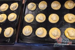 Příprava receptu Meruňkové kynuté koláčky, krok 8