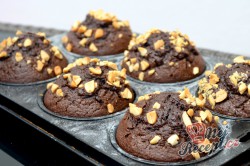 Příprava receptu Fantastické čokoládové muffiny bez pšeničné mouky plné kvalitní čokolády, krok 8