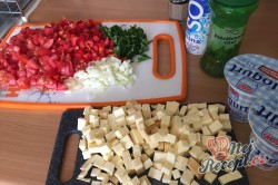 Příprava receptu Těstovinový salát se sýrem čedar, krok 3