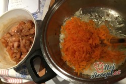 Příprava receptu Kuřecí kousky v krémově hořčičné omáčce, krok 5