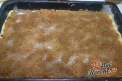 Příprava receptu Jablečný koláč s kokosovou nadýchanou peřinkou, krok 4