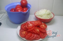 Příprava receptu Domácí rajčatový základ na pizzu, krok 2