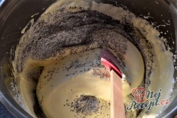 Příprava receptu Makovo tvarohové řezy s křupavými mandličky, krok 3