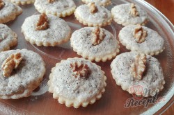 Příprava receptu Myslivecké knoflíky - vánoční ořechové cukrovíčko, krok 1